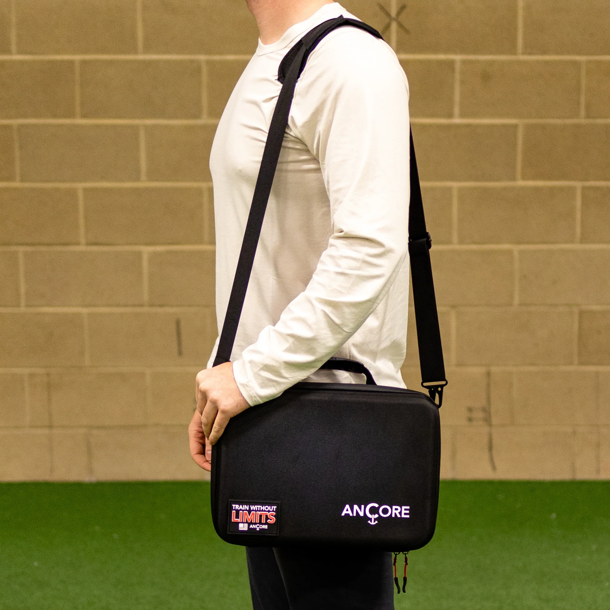 Ancore Carrying Case - Image 3